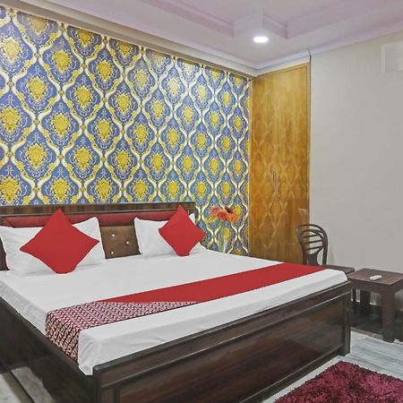 Super Hotel O Metro Inn Near Worlds Of Wonder Kalkaji Devi Екстер'єр фото