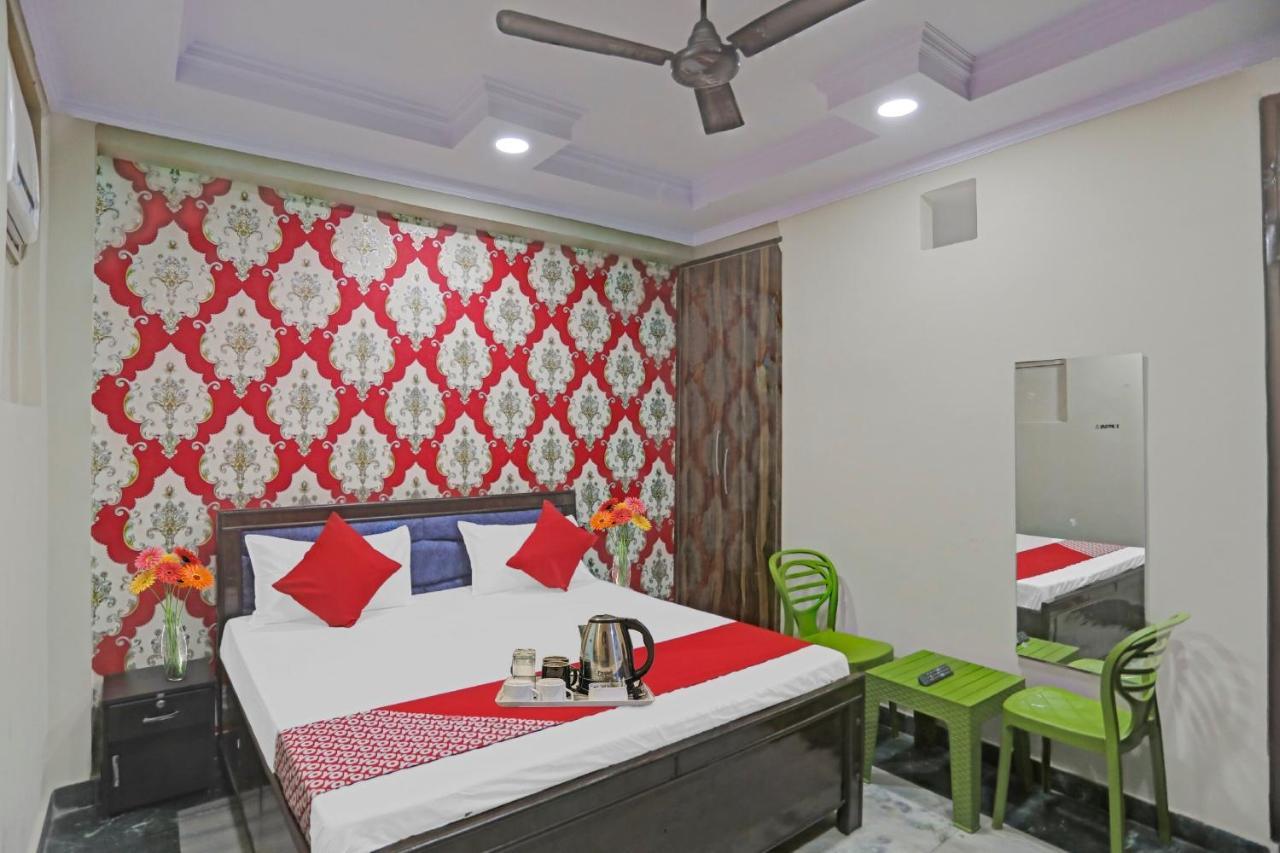 Super Hotel O Metro Inn Near Worlds Of Wonder Kalkaji Devi Екстер'єр фото