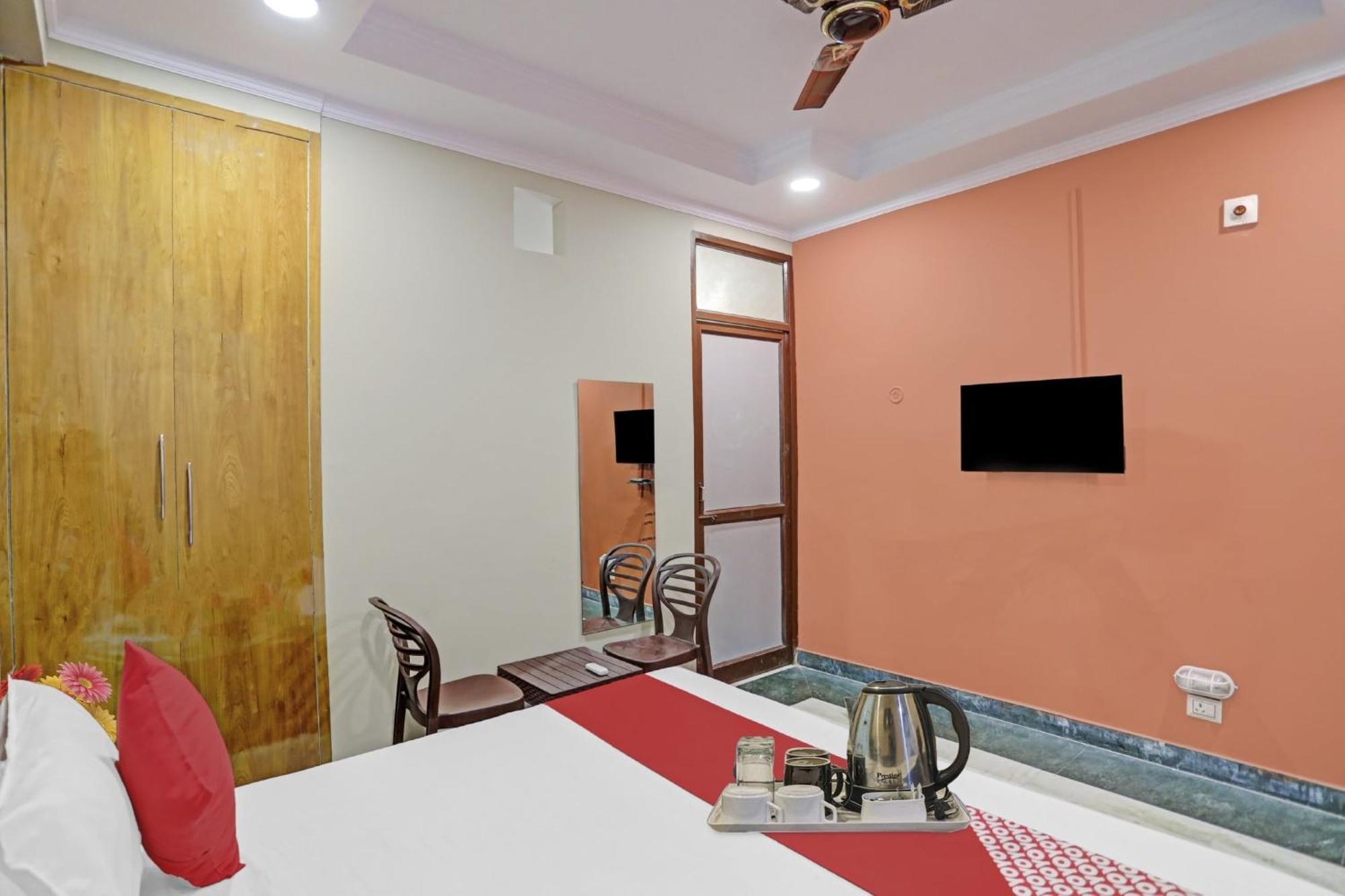 Super Hotel O Metro Inn Near Worlds Of Wonder Kalkaji Devi Екстер'єр фото