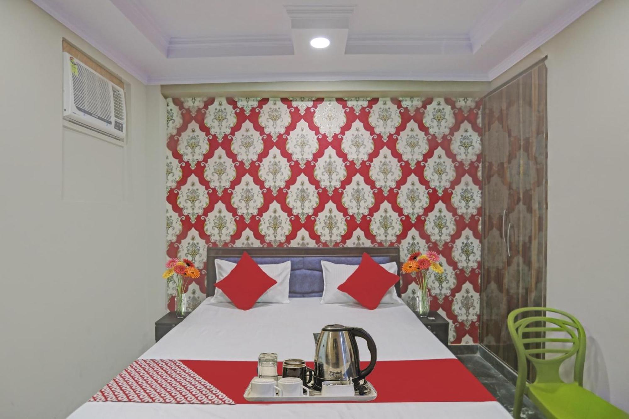 Super Hotel O Metro Inn Near Worlds Of Wonder Kalkaji Devi Екстер'єр фото